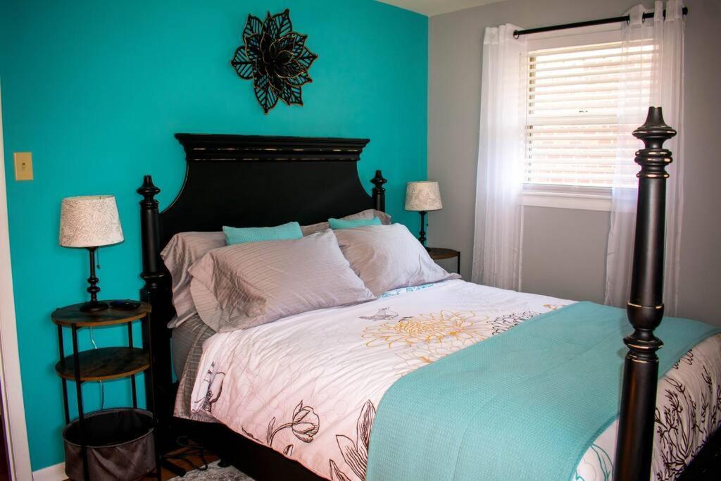 Private Space, While Visiting Family Holiday! Pottstown